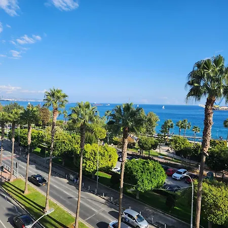 Luxurious Kalypso Appartement