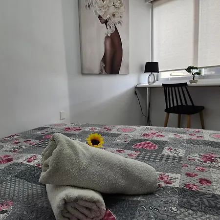 Luxurious Kalypso Apartment