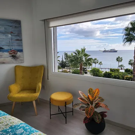 Luxurious Kalypso Apartment Limassol