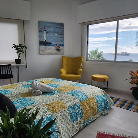 Luxurious Kalypso Apartment